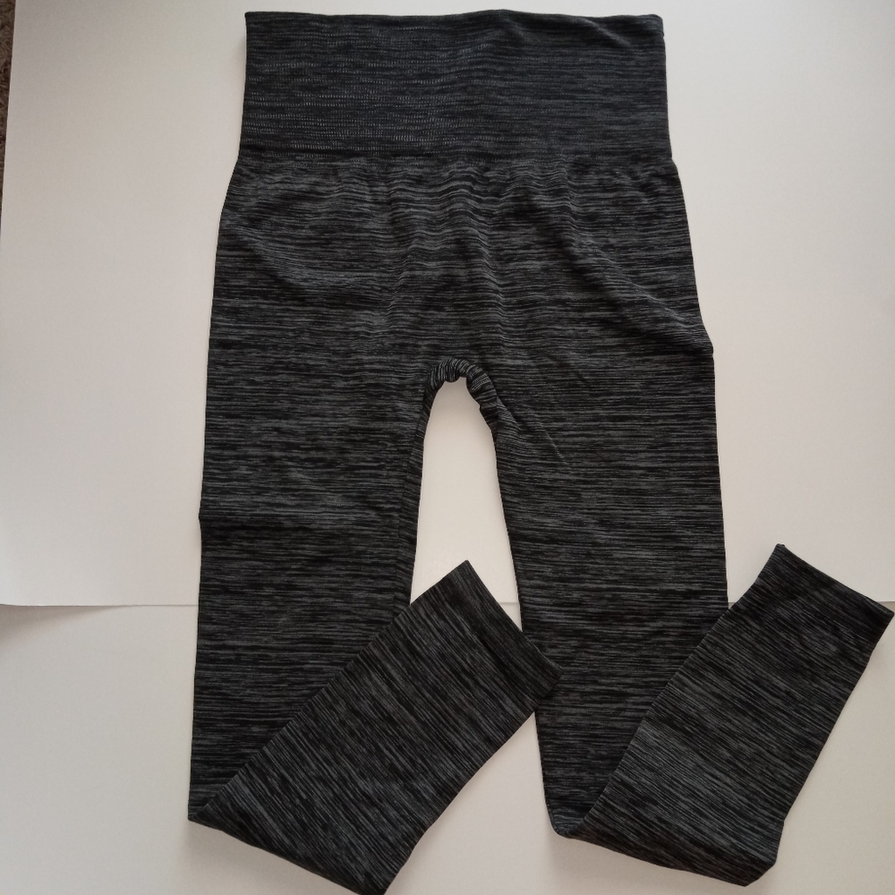 Shosho Heathered Gray Leggings